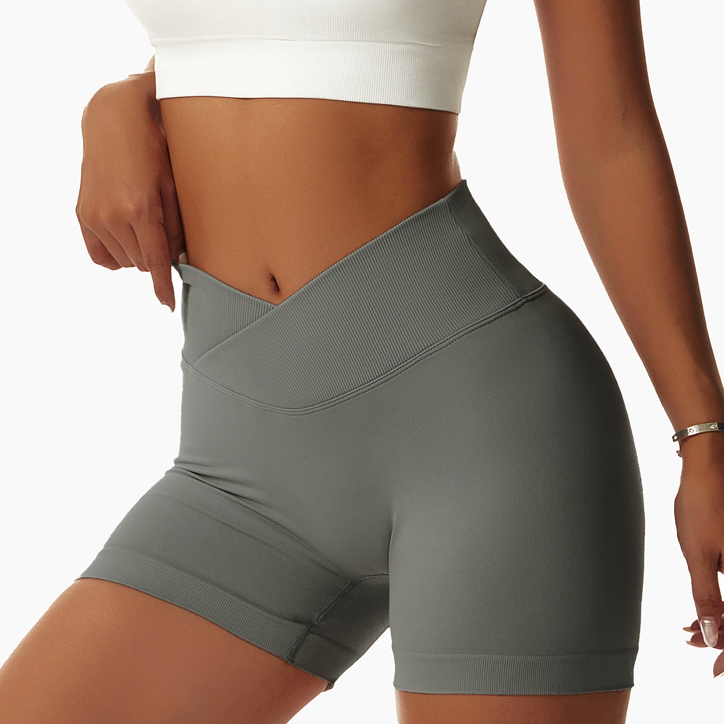 Enge nahtlose Sportshorts für Damen