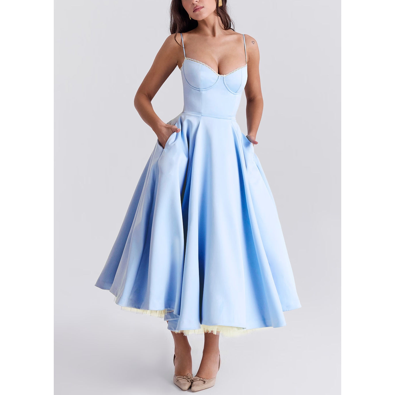 Robe longue bouffante sans manches à col en V pour femme