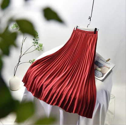 Solid color pleated skirt