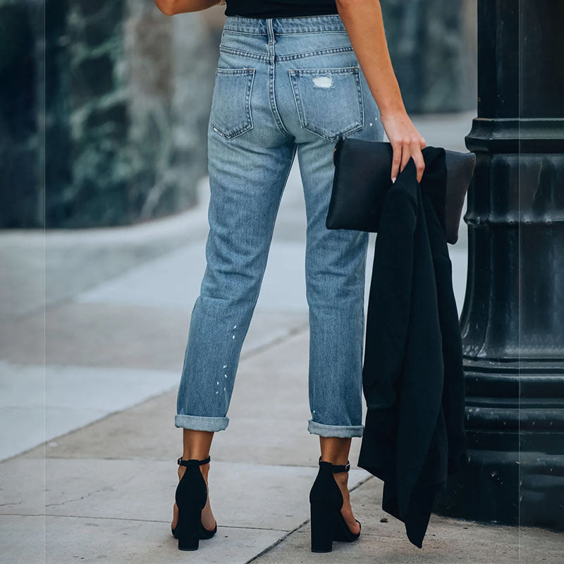 Washed Temperament Cropped Straight-Leg Jeans