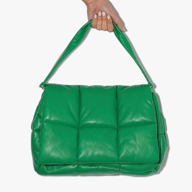 Sac à bandoulière en éponge matelassée Super Fire du même style pour femmes