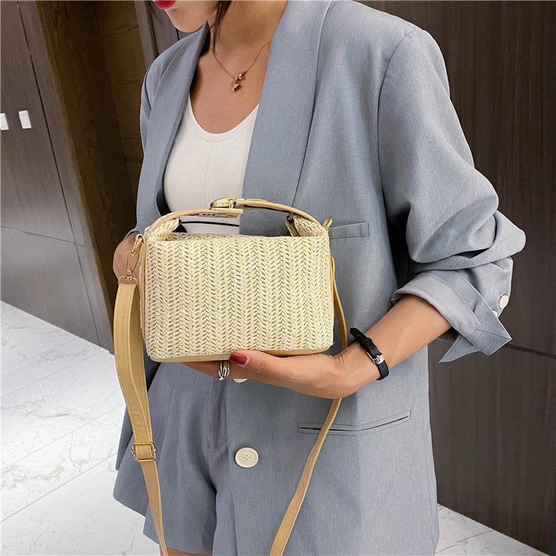 Retro All-match Western Style Messenger Bag Female Bag