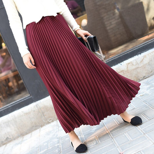 Solid color pleated skirt