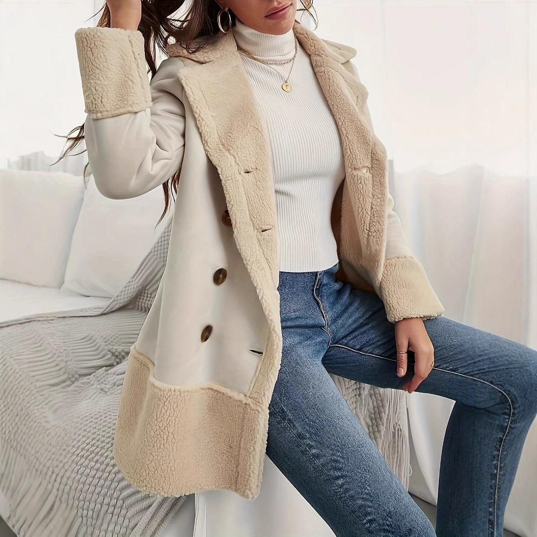 Manteau long en laine d'agneau à revers abricot de couleur contrastée