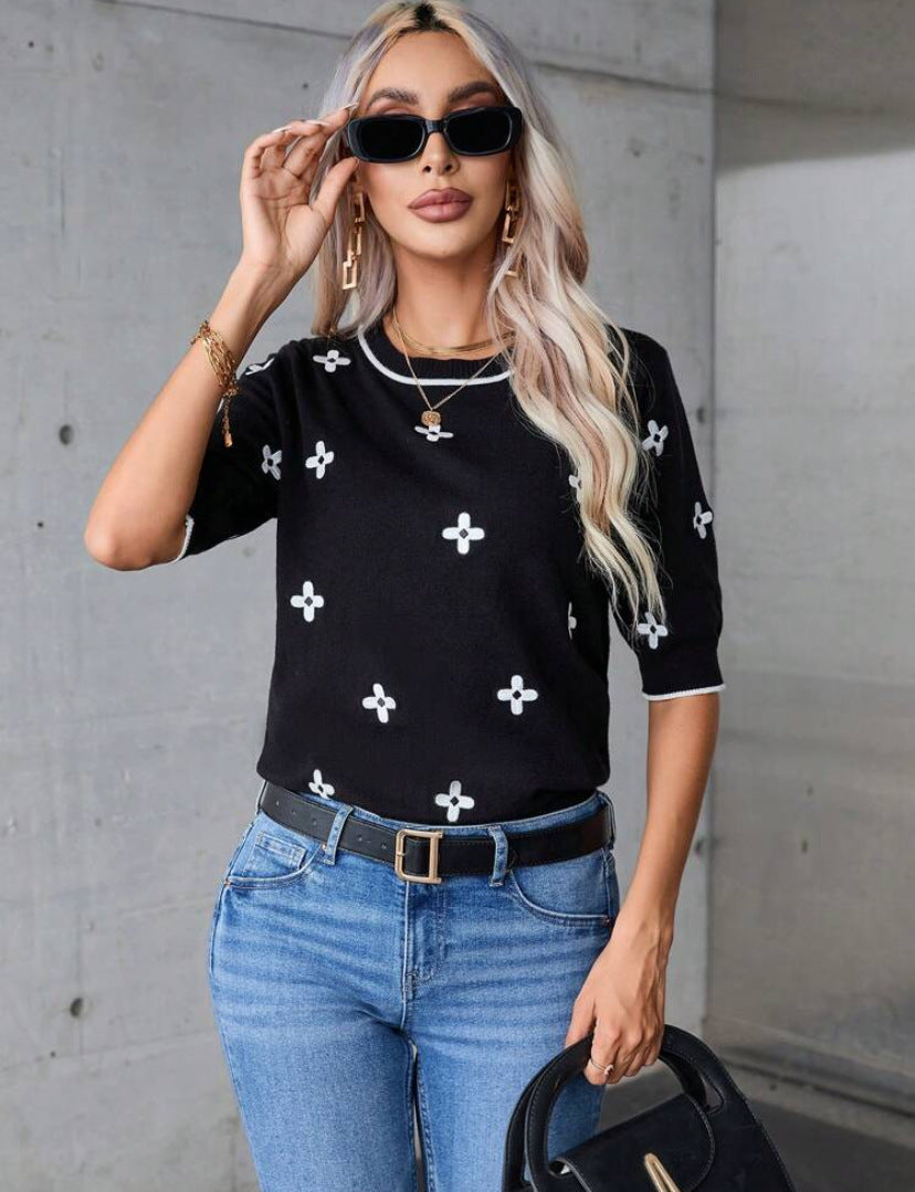 Flower Sweater With Short Sleeves Contrast Color Round Neck