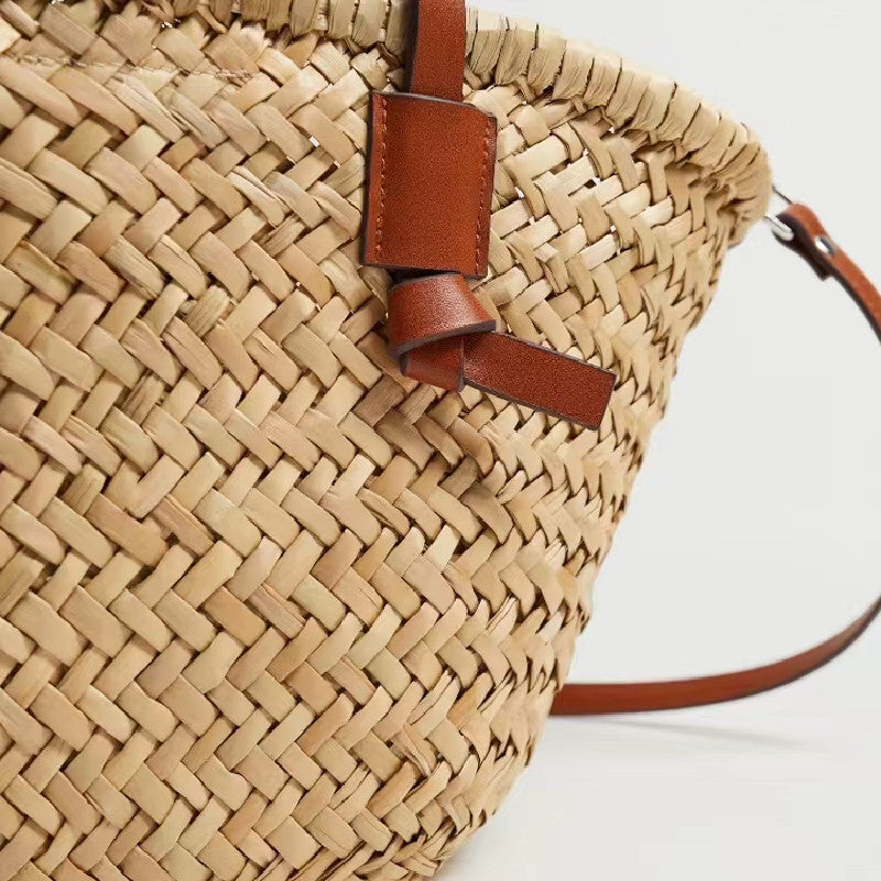 Hand-woven PU Portable Diagonal Water Grass Bag