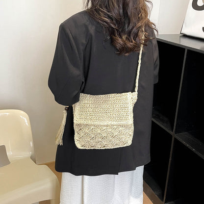 Hollow Out One Shoulder Crossbody Tassel Straw Woven Bag