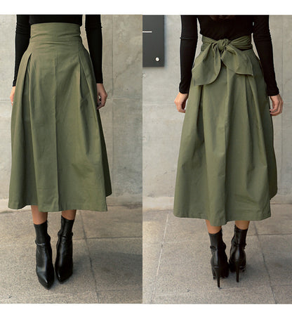 Slim waist skirt with bow