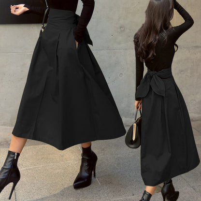 Slim waist skirt with bow