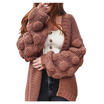 Joli pull épais et long cardigan à pompons