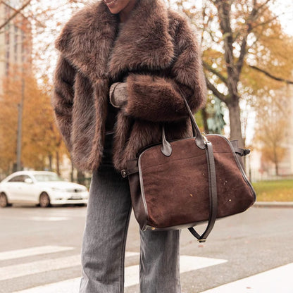 Manteau en peluche marron ample à manches longues et à la mode